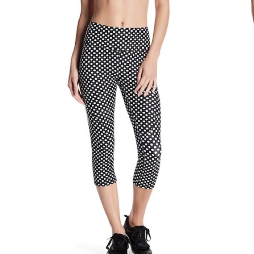 Black 3/4 Polka Dot Legging